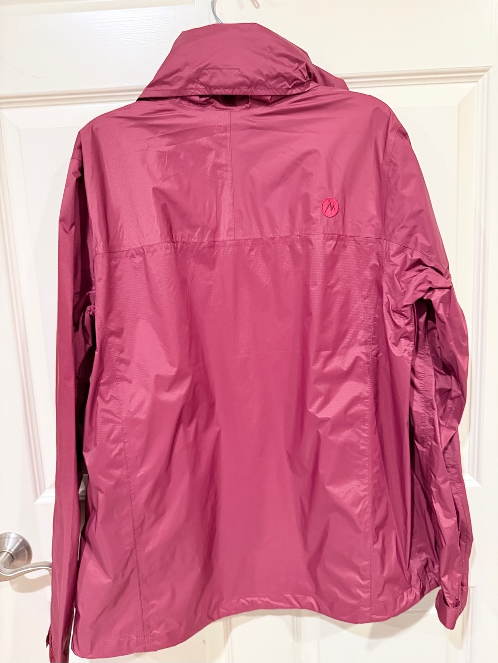 Marmot Raspberry-Red Lightweight Ski Jacket - Picture 4 of 4